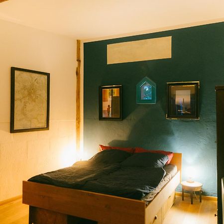 The Upholstery Tinyhouse Deluxe Eco Chalet Kreativ Citynah ケムニッツ エクステリア 写真