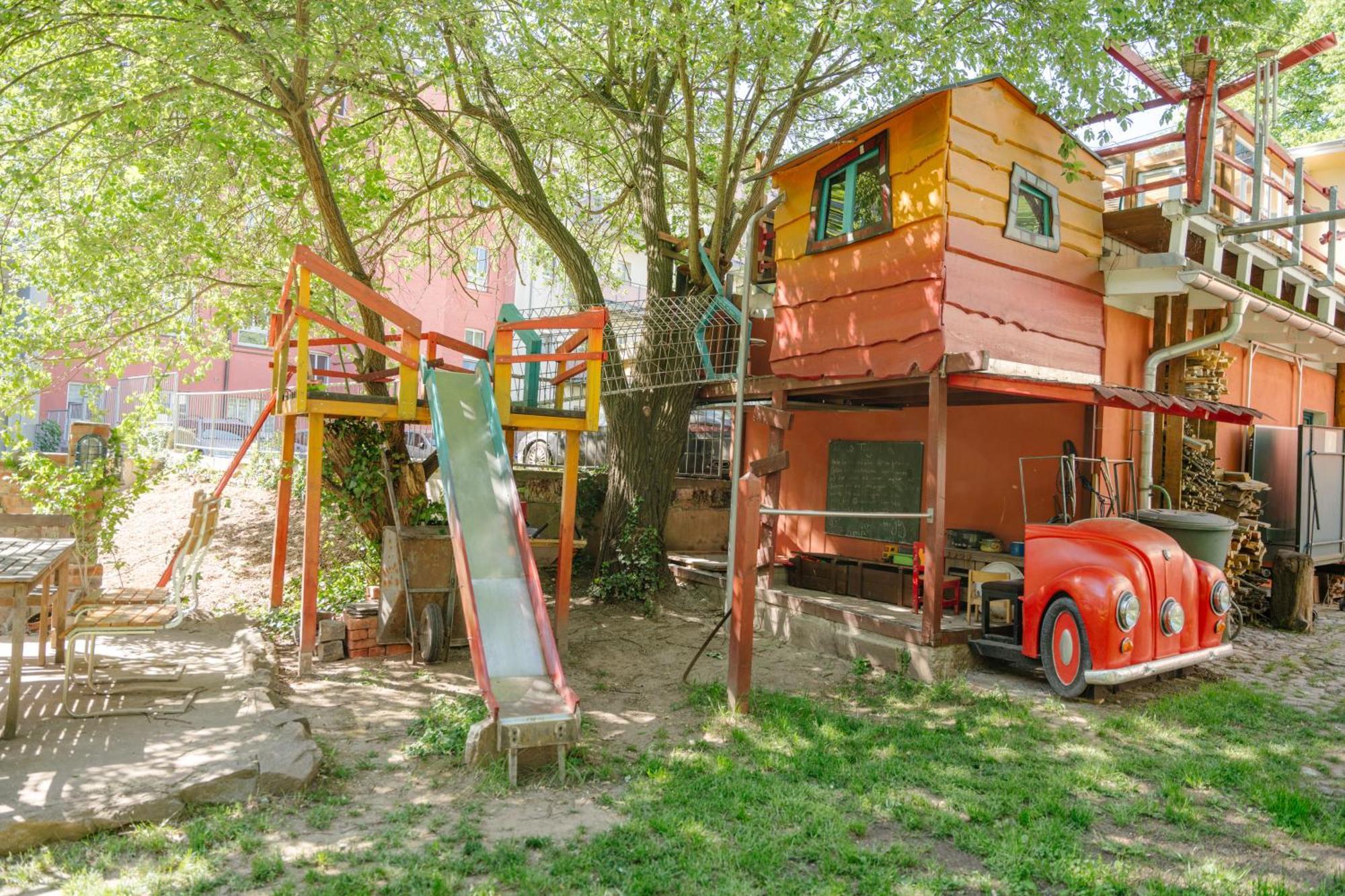 The Upholstery Tinyhouse Deluxe Eco Chalet Kreativ Citynah ケムニッツ エクステリア 写真